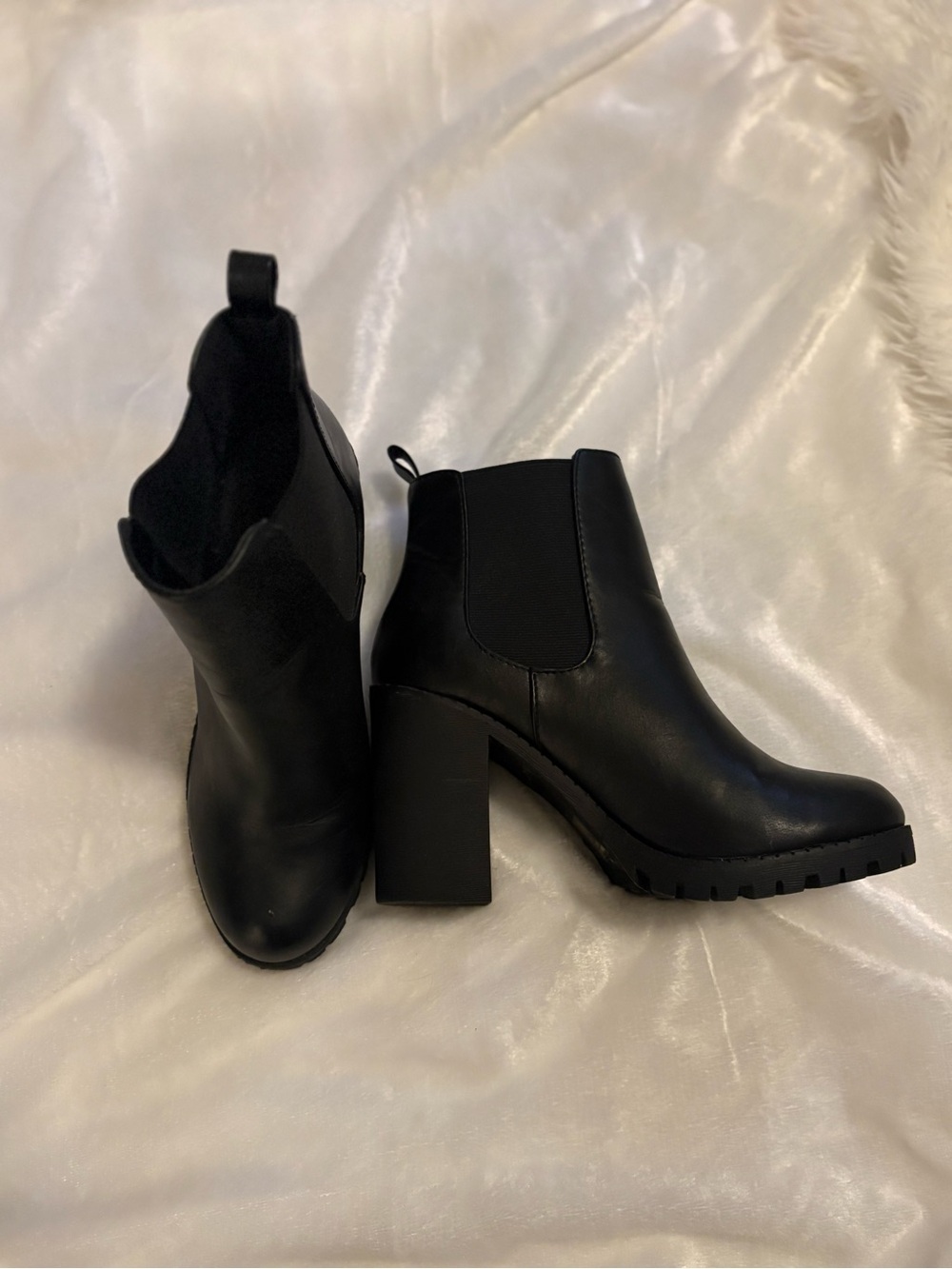 Classic Black Block Heel Chelsea Booties - Women